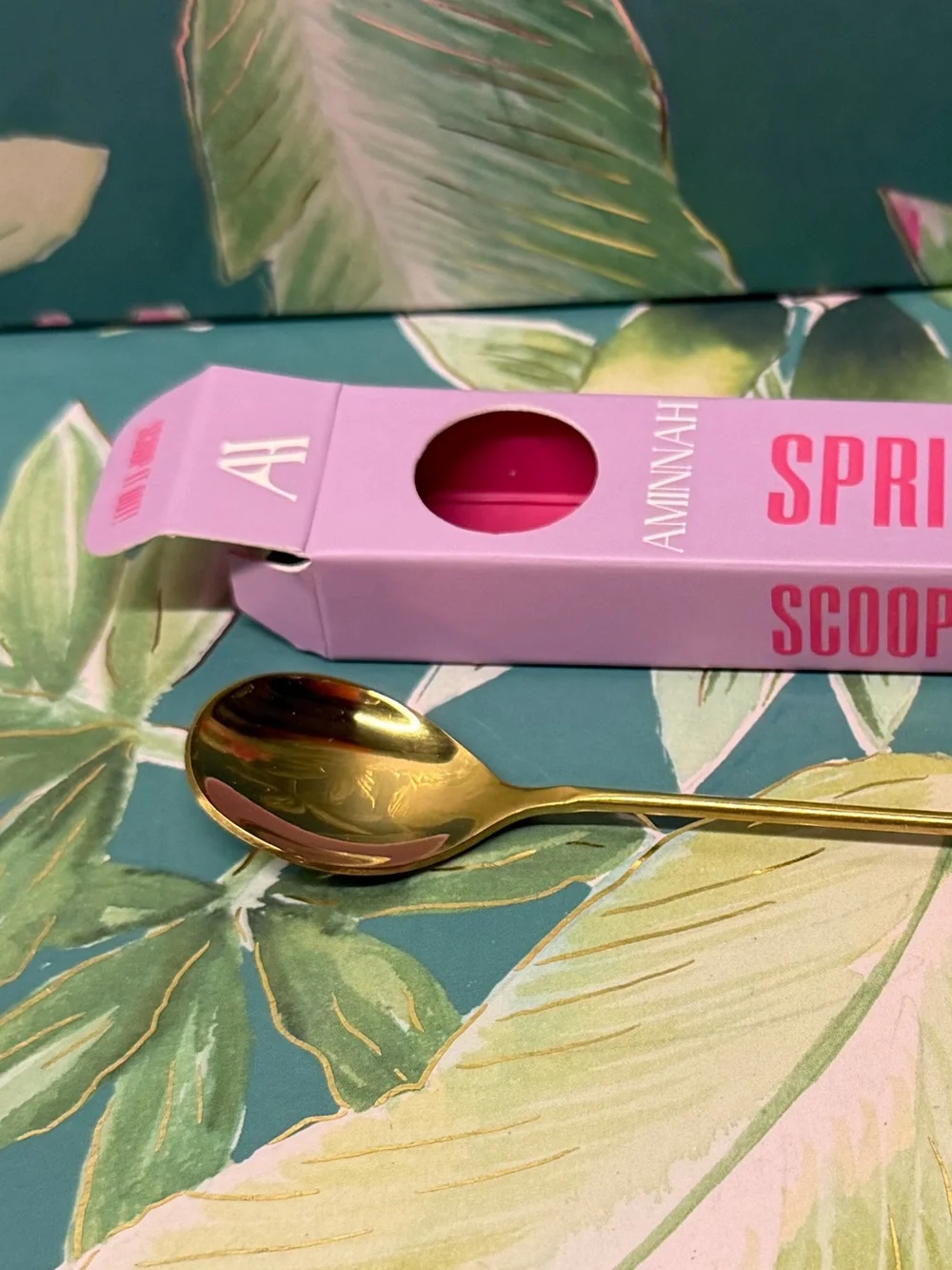Aminnah Sprinkle Donut Body Butter Spoon Dark Pink NIB